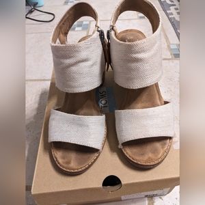 TOMS Majorca Cutout Sandals